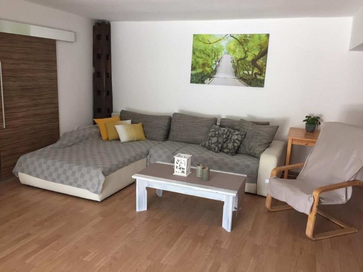 Hillside Bio Resort Apartment With Mountain View 皮瑞伯德 外观 照片