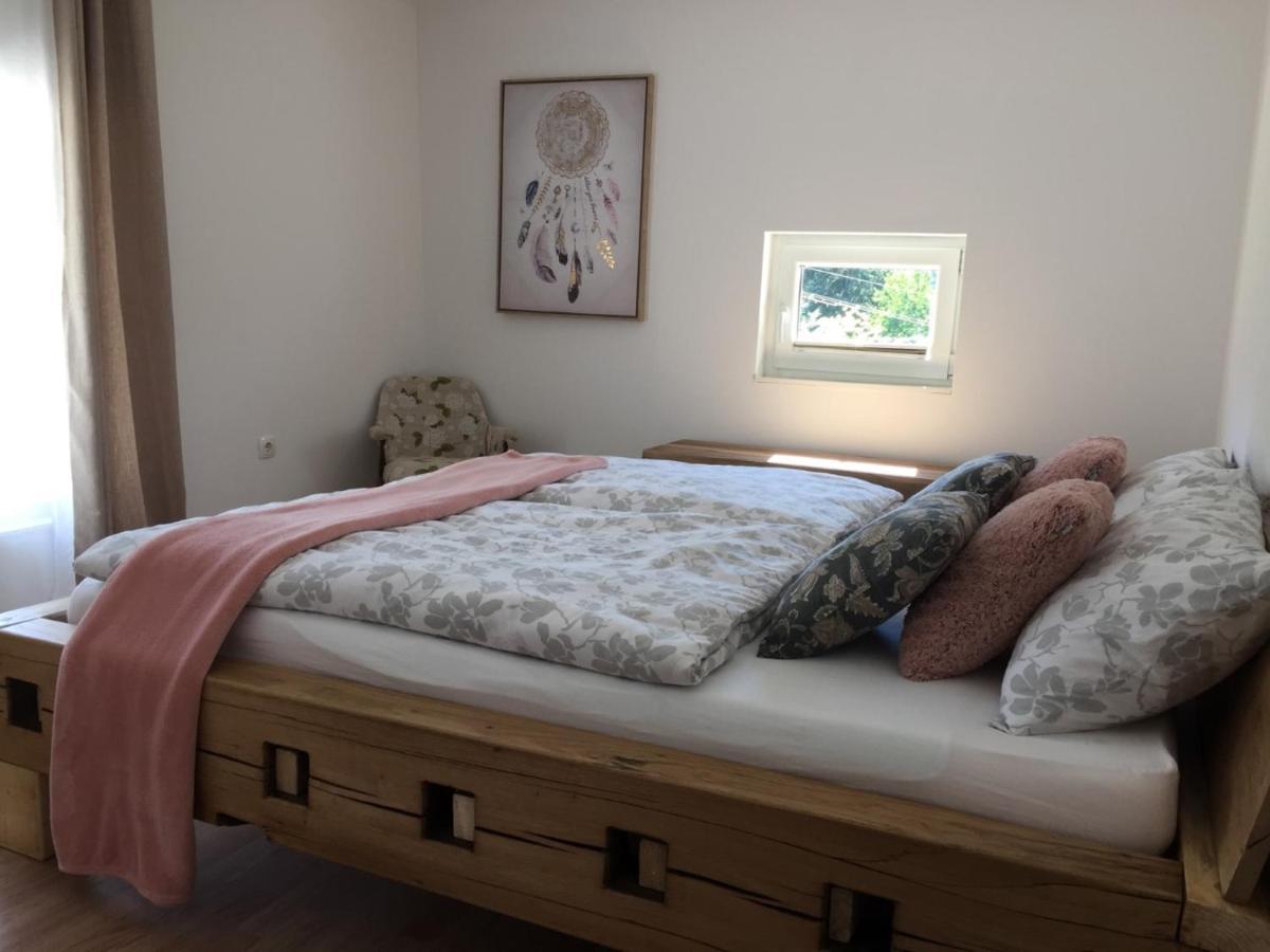Hillside Bio Resort Apartment With Mountain View 皮瑞伯德 外观 照片