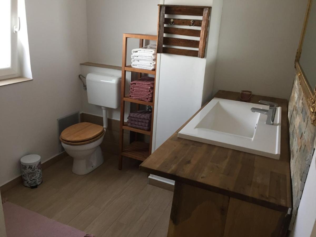 Hillside Bio Resort Apartment With Mountain View 皮瑞伯德 外观 照片